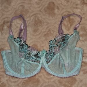 Ruby pink Elegant Lace Underwire Bra, 34E (UK)